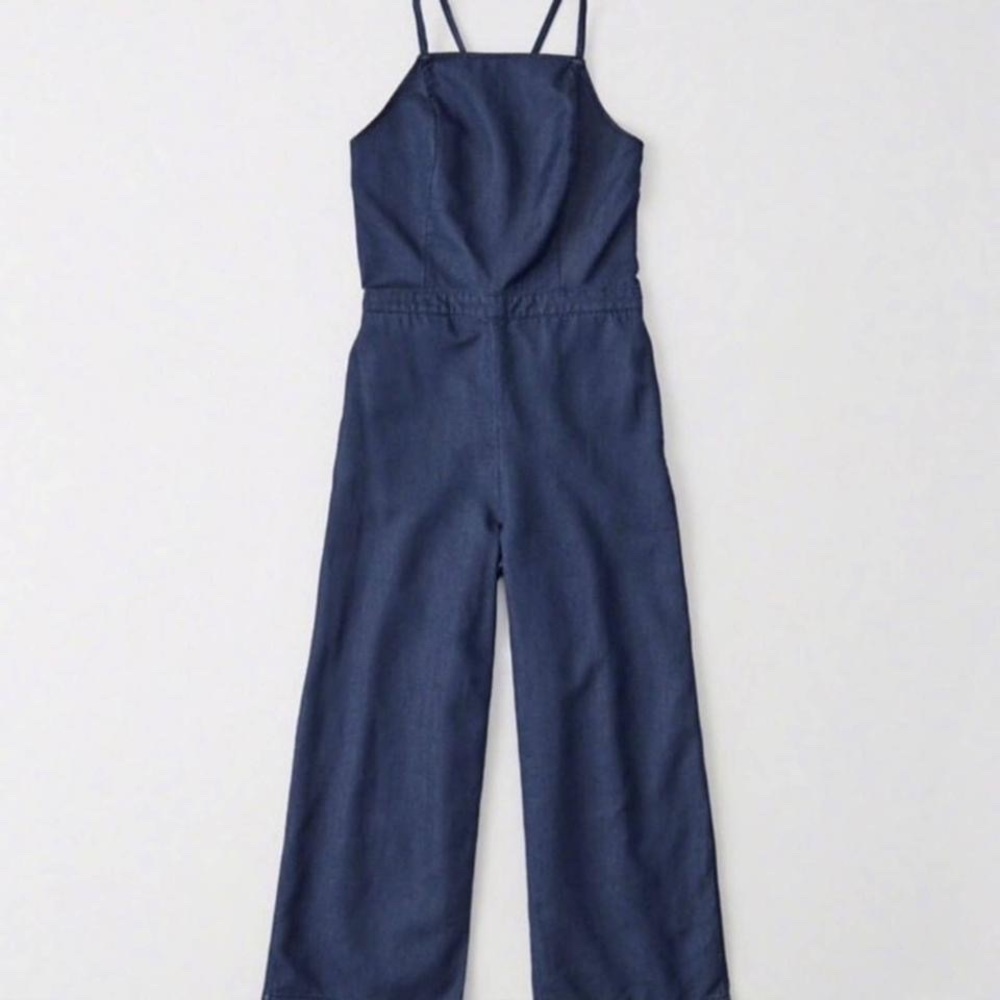 Abercrombie and Fitch culotte jumpsuit size 6.